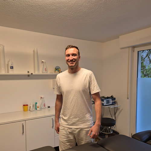 Joscha Gärtner - Physiotherapeut mit der Weiterbildungsbezeichnung Osteopath Joscha Gärtner - Physiotherapeut mit der Weiterbildungsbezeichnung Osteopath